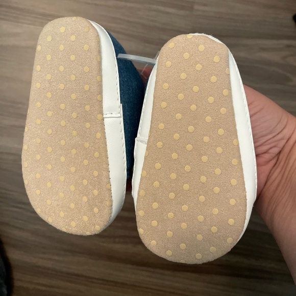 Carter's Denim Blue Kids Sneakers size 3-6M-NWT - Picture 4 of 5